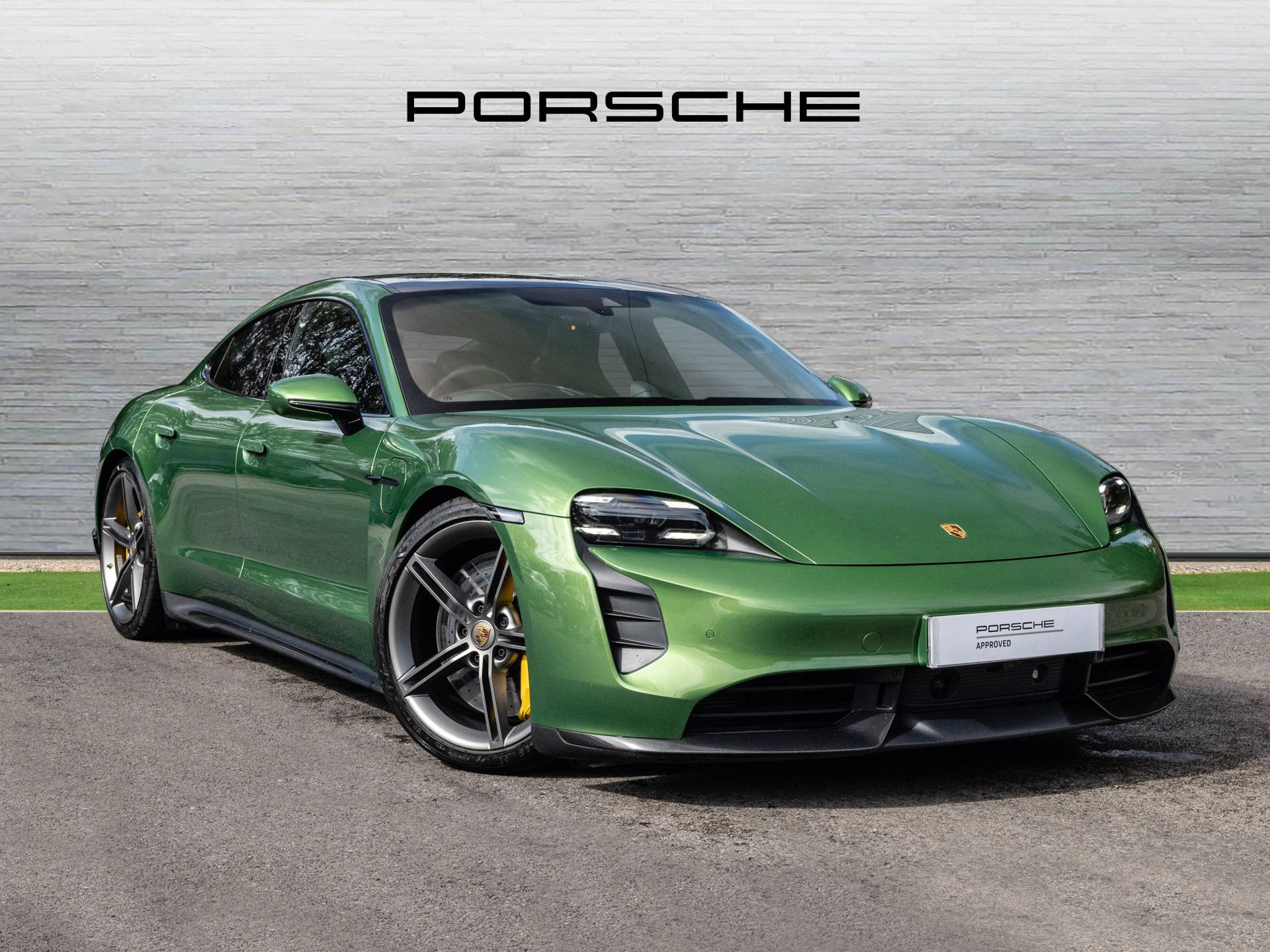 Taycan Turbo S, photo 1 of 45