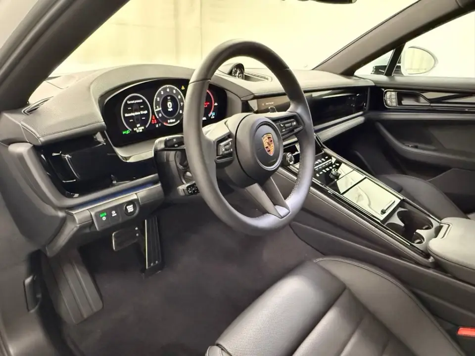 2026 Porsche Panamera Base - Photo 31