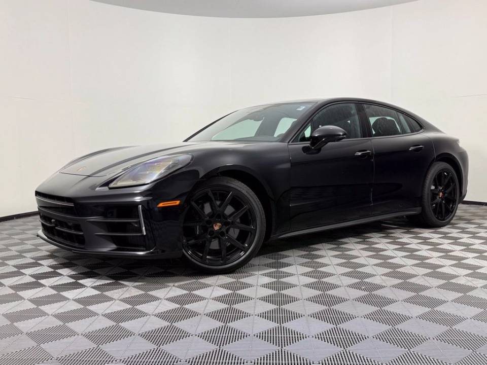 2026 Porsche Panamera
