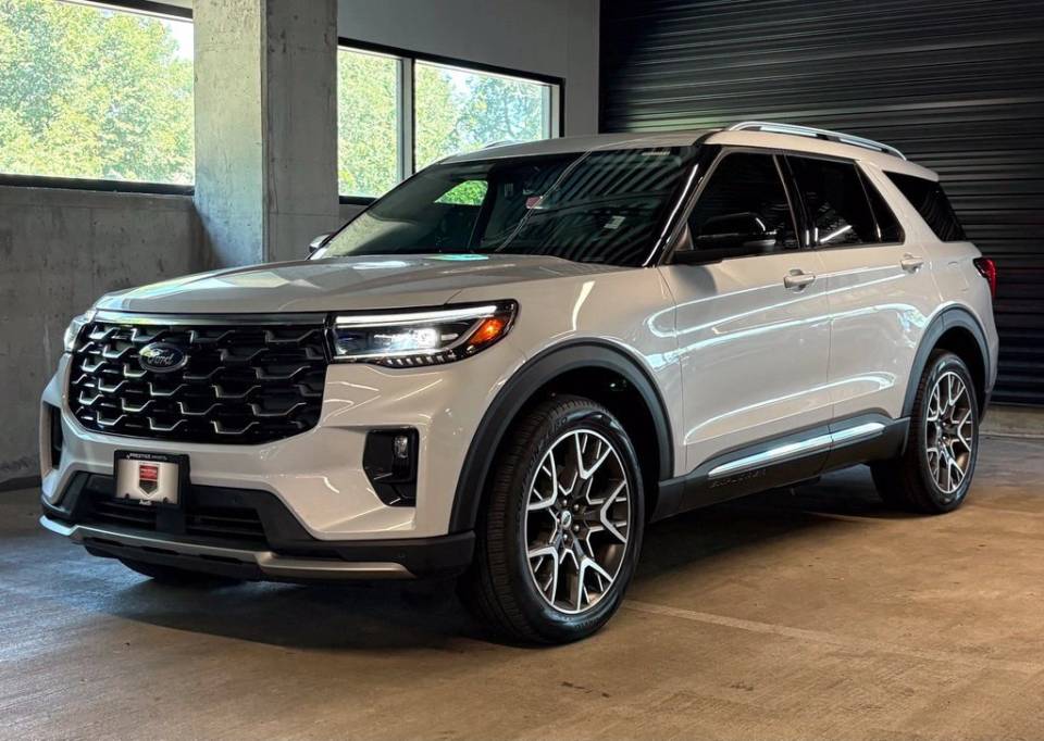 2025 Ford Explorer