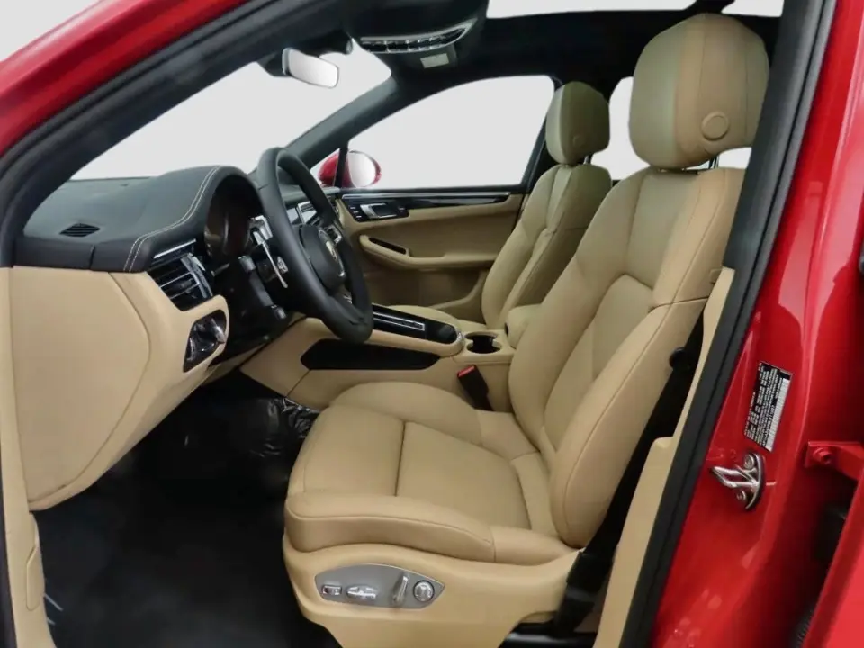 2025 Porsche Macan Base - Photo 39