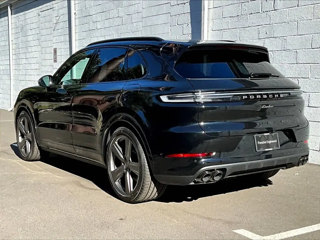 2025 Porsche Cayenne Turbo E-Hybrid - Photo 24