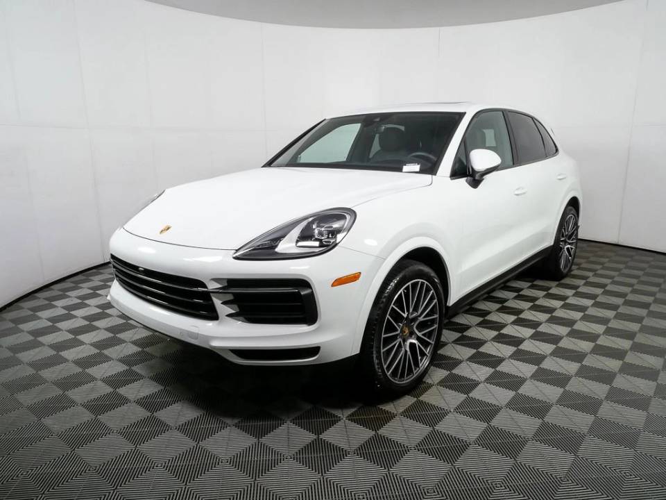 2023 Porsche Cayenne Base