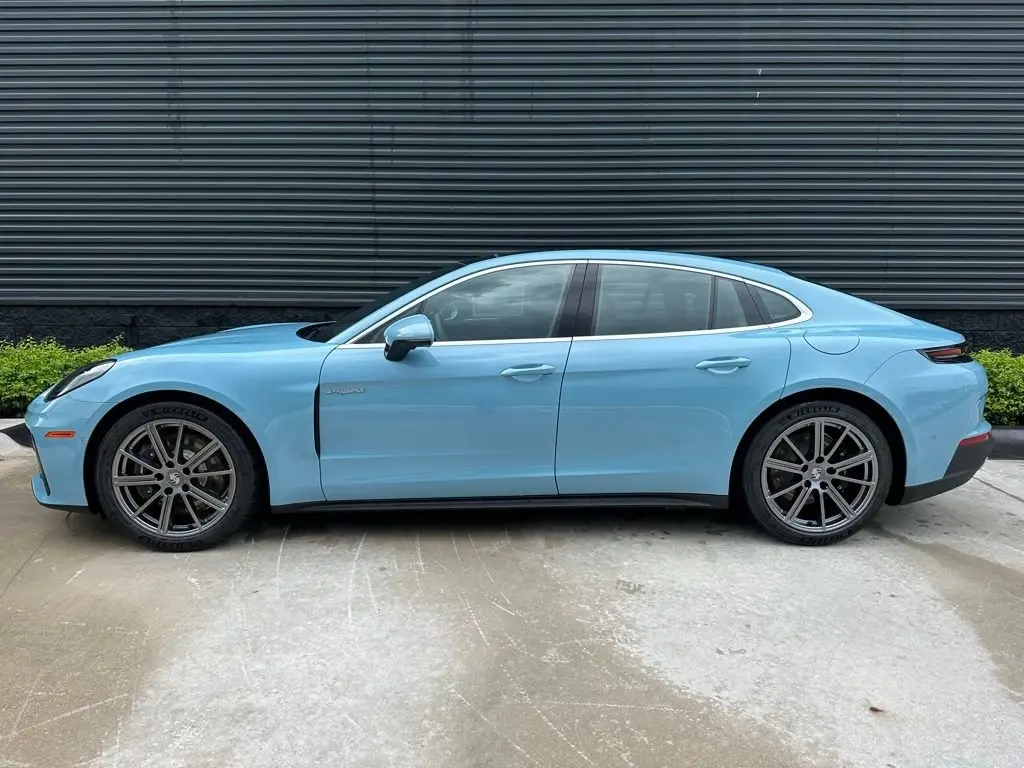 2026 Porsche Panamera 4 E-Hybrid - Photo 16