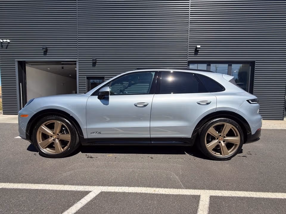 2026 Porsche Cayenne GTS - Photo 11