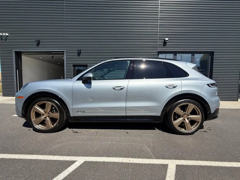 2026 Porsche Cayenne GTS - Photo 15