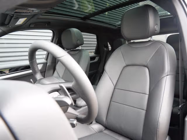 2026 Porsche Cayenne Base - Photo 34