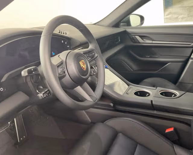 2025 Porsche Taycan Base - Photo 26