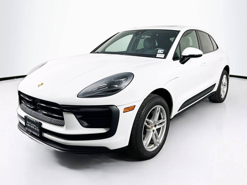2025 Porsche Macan T