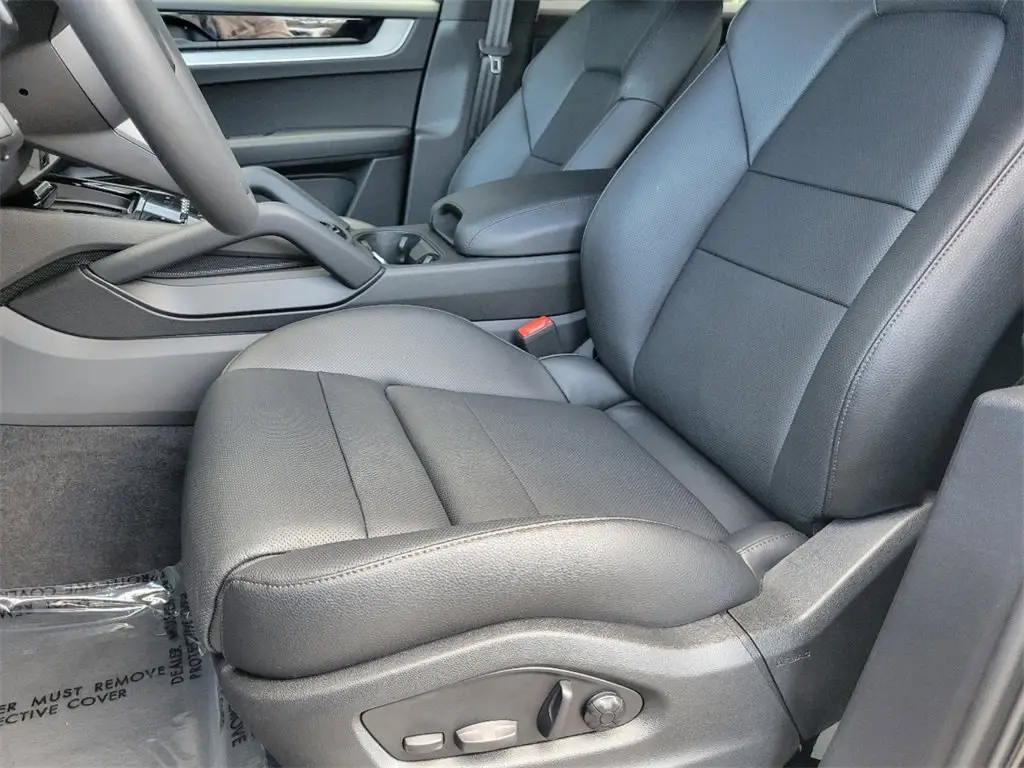 2025 Porsche Cayenne Base - Photo 40