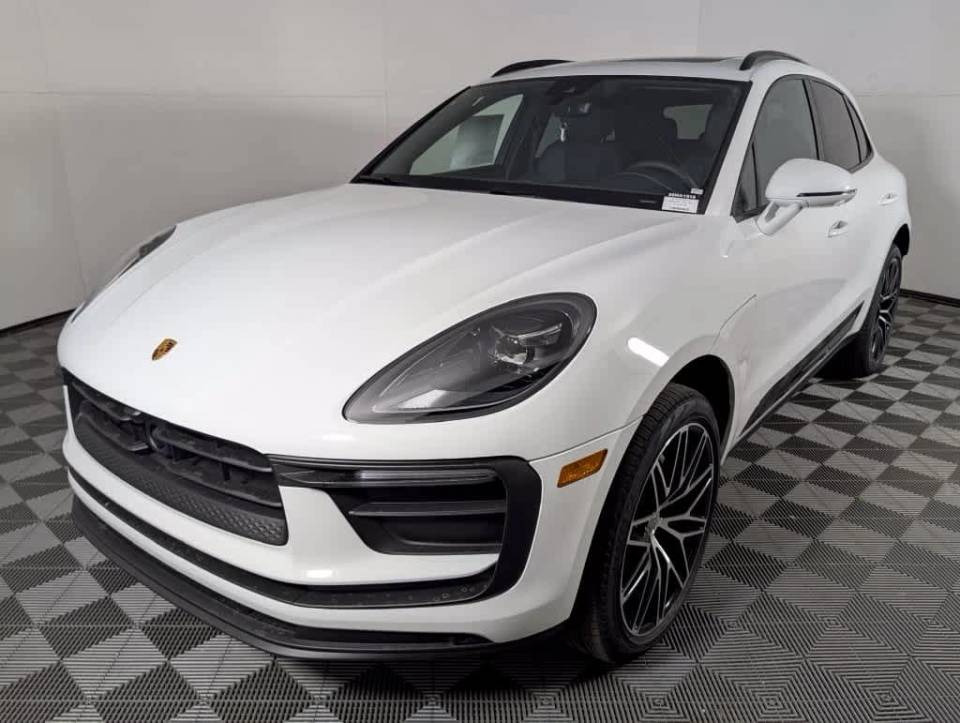 2026 Porsche Macan