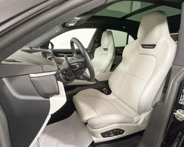2024 Porsche Macan Base - Photo 38