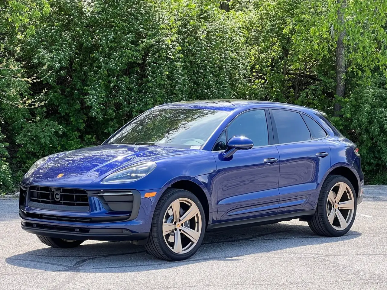 2026 Porsche Macan T - Photo 8