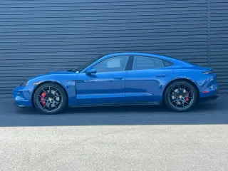 2026 Porsche Taycan GTS - Photo 21