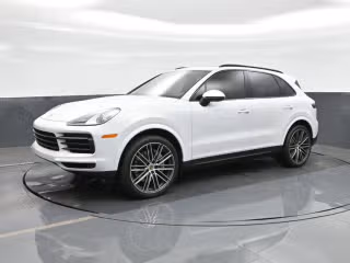 2023 Porsche Cayenne Platinum Edition's photo