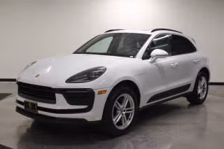 2022 Porsche Macan -'s photo