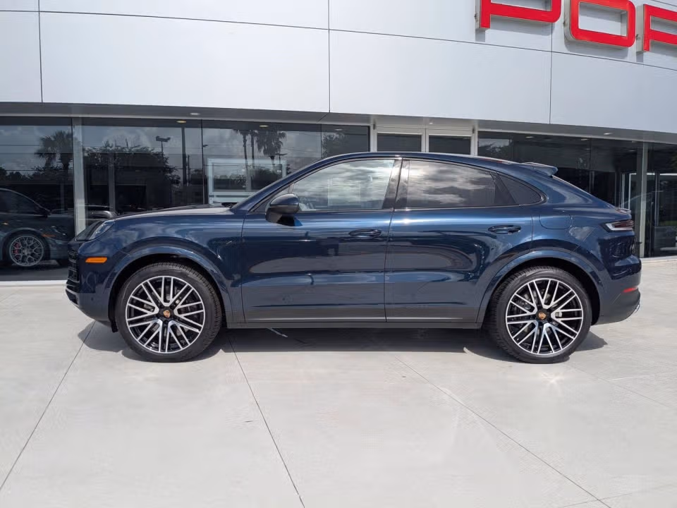 2025 Porsche Cayenne Coup E-Hybrid - Photo 11