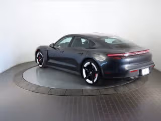 2025 Porsche Taycan S - Photo 17