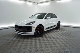2026 Porsche Macan GTS's photo
