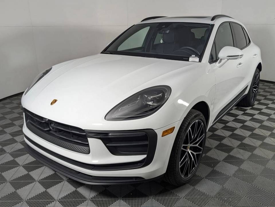 2026 Porsche Macan T