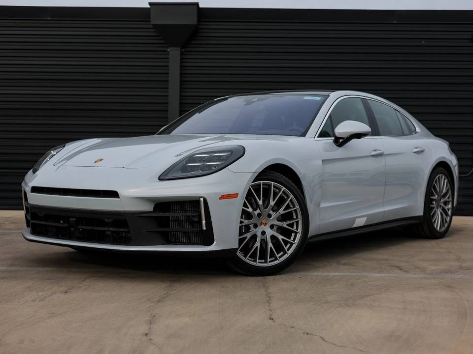 2026 Porsche Panamera