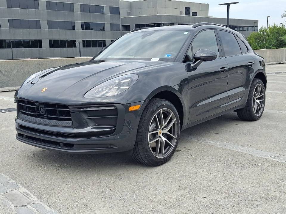2026 Porsche Macan