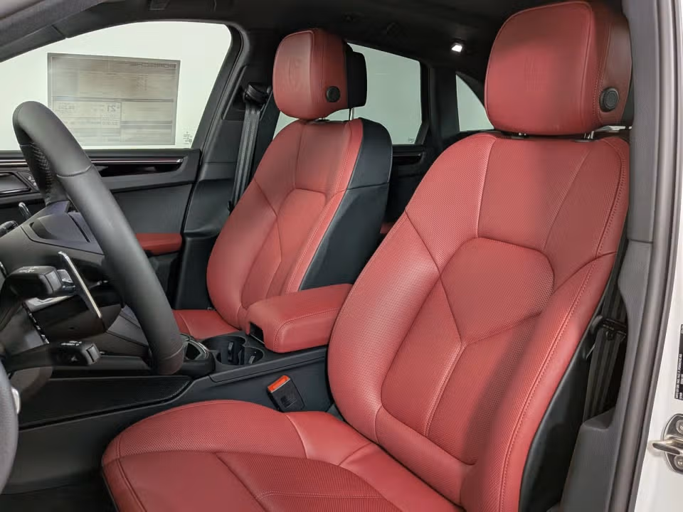 2026 Porsche Macan Base - Photo 27