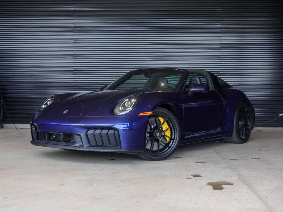 2025 Porsche 911