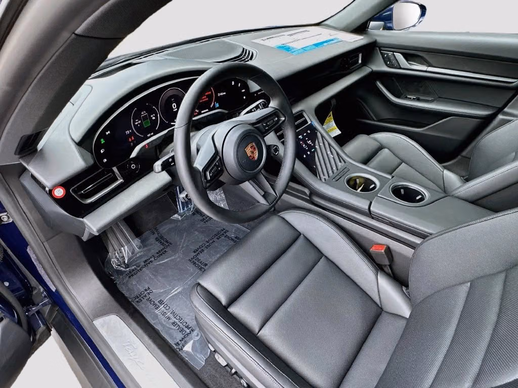 2026 Porsche Taycan Base - Photo 28
