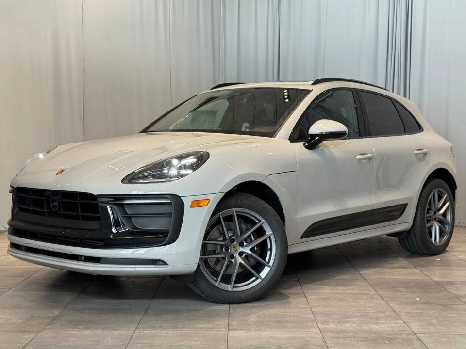 2025 Porsche Macan T