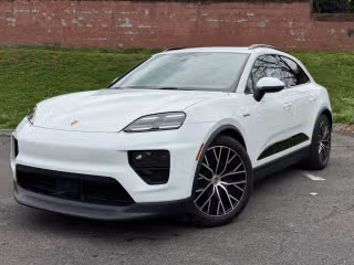 2025 Porsche Macan