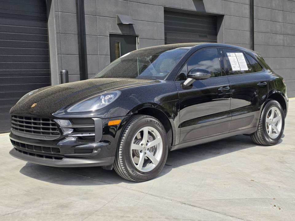 2021 Porsche Macan Base