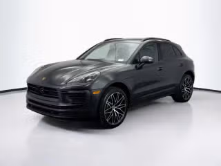 2026 Porsche Macan -'s photo