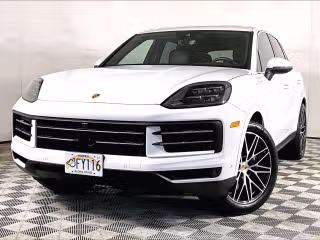 2024 Porsche Cayenne -'s photo