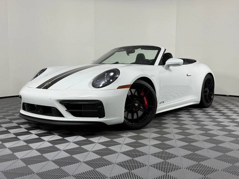 2022 Porsche 911 GTS