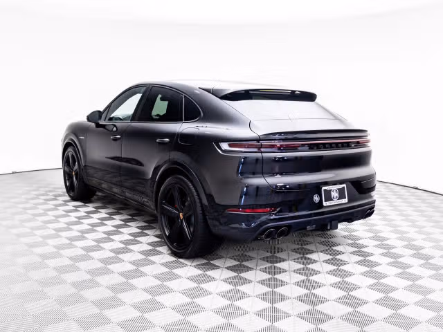 2026 Porsche Cayenne Coup S E-Hybrid - Photo 18