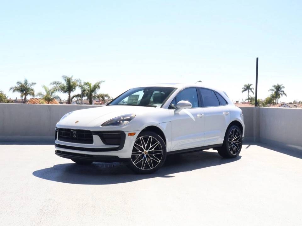 2026 Porsche Macan