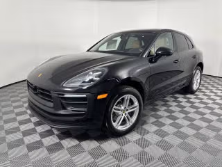 2025 Porsche Macan's photo