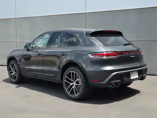 2025 Porsche Macan Base - Photo 21