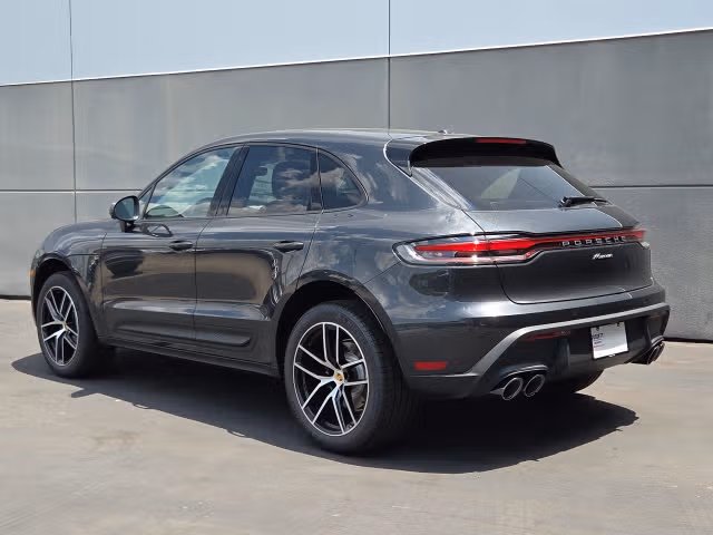 2025 Porsche Macan Base - Photo 18