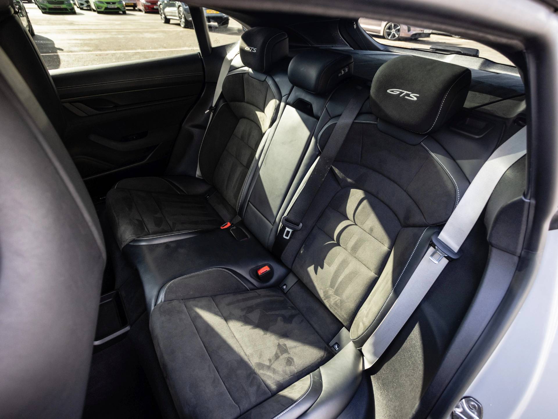 Taycan GTS Sport Turismo, photo 47 of 47