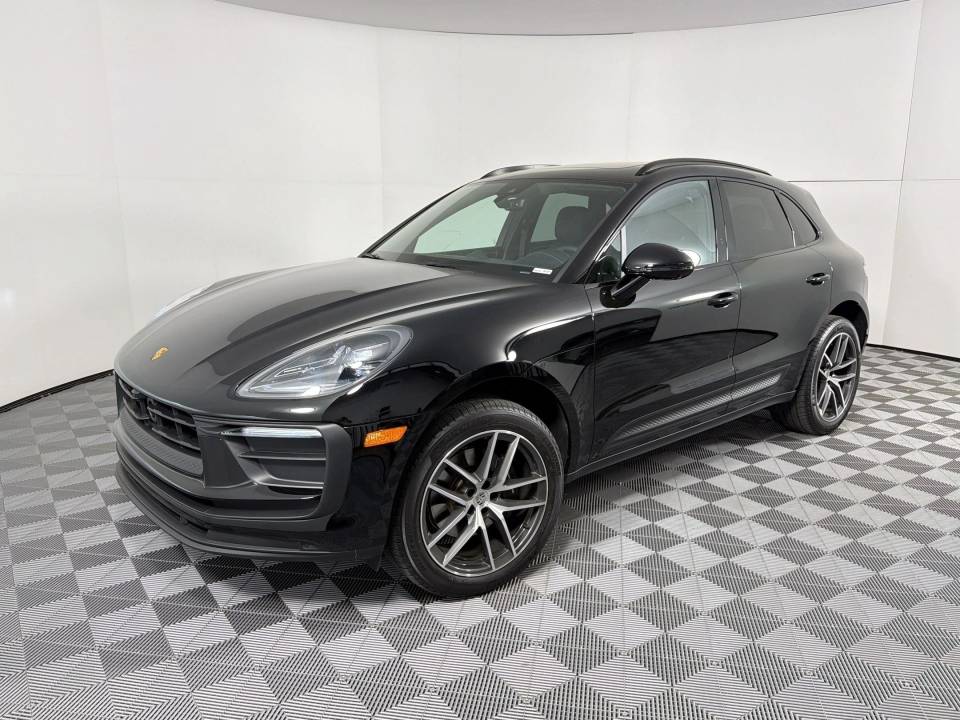 2026 Porsche Macan
