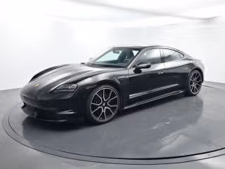 2025 Porsche Taycan -'s photo