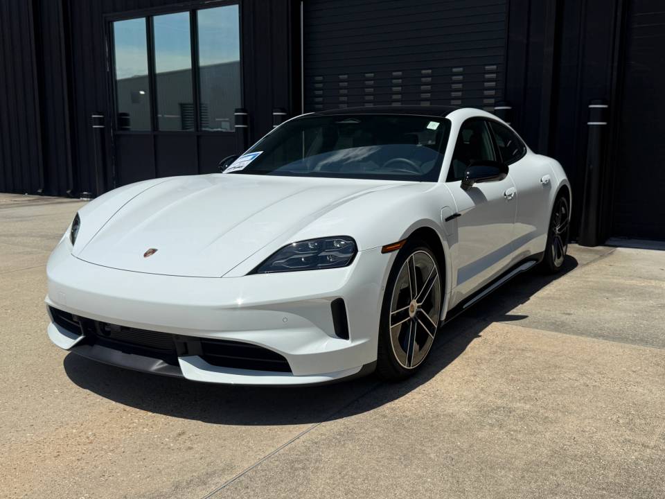 2026 Porsche Taycan