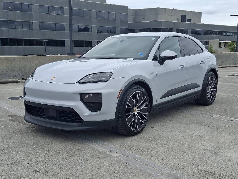 2026 Porsche Macan