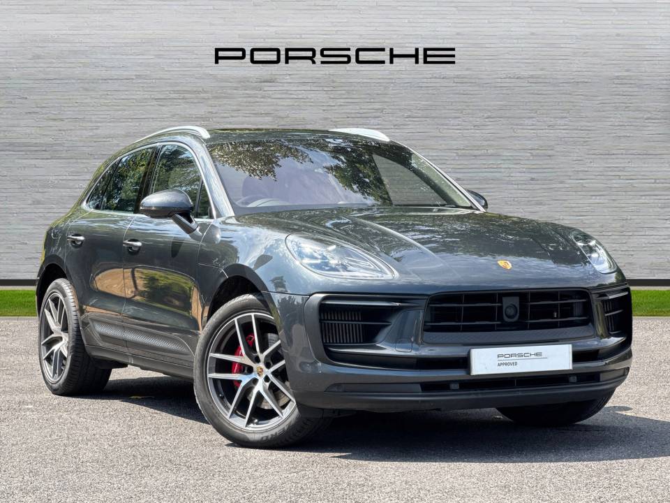 2023 PORSCHE MACAN
