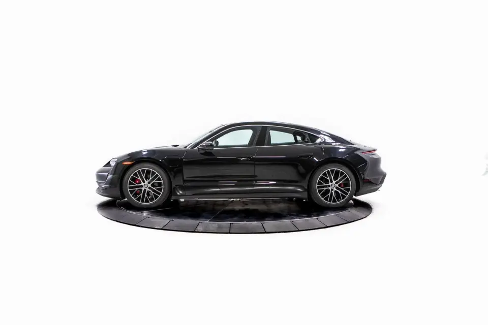 2022 Porsche Taycan S - Photo 15