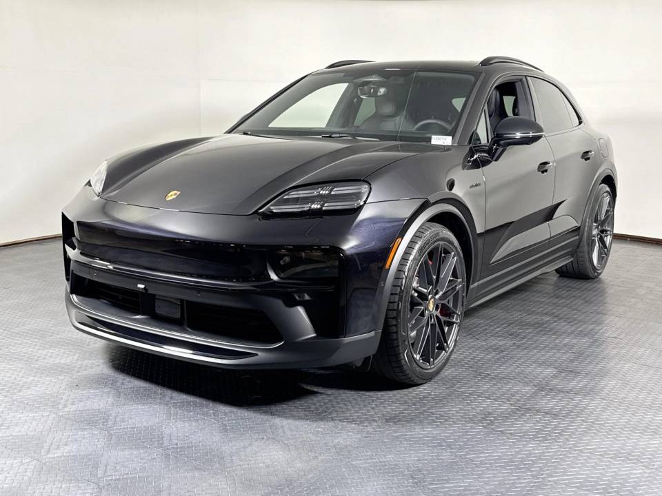 2026 Porsche Macan