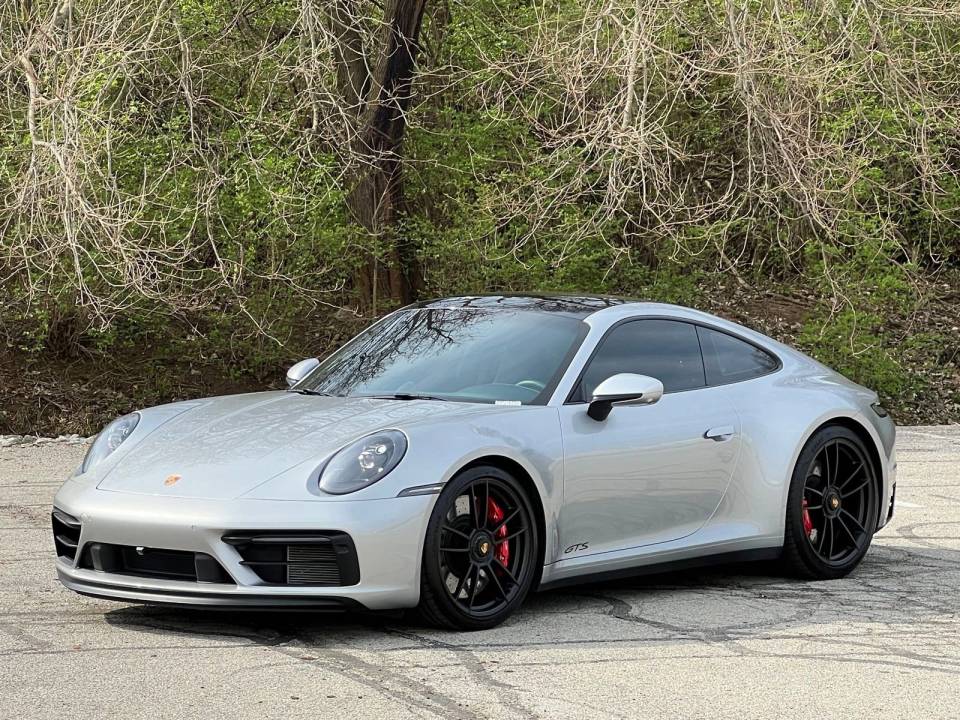 2024 Porsche 911 GTS