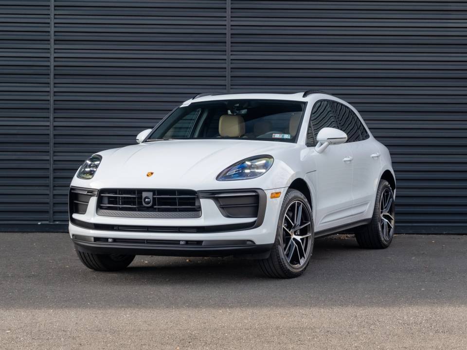 2026 Porsche Macan
